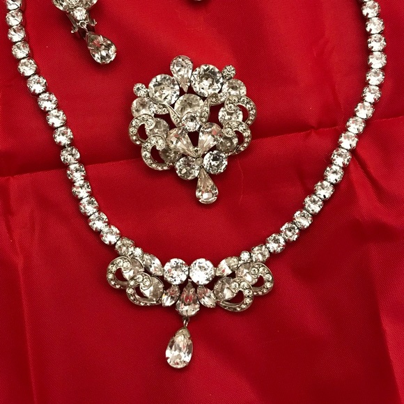 Albert Weiss Jewelry - 💢 WEISS 💢 Signed Vintage Necklace set